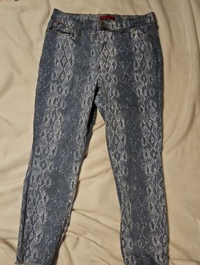 Jennifer Lopez Blue Gray Snake-Print Skinny Jeans